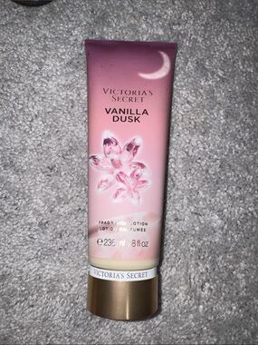 Victoria's Secret Vanilla Dusk Lotion - 8oz
